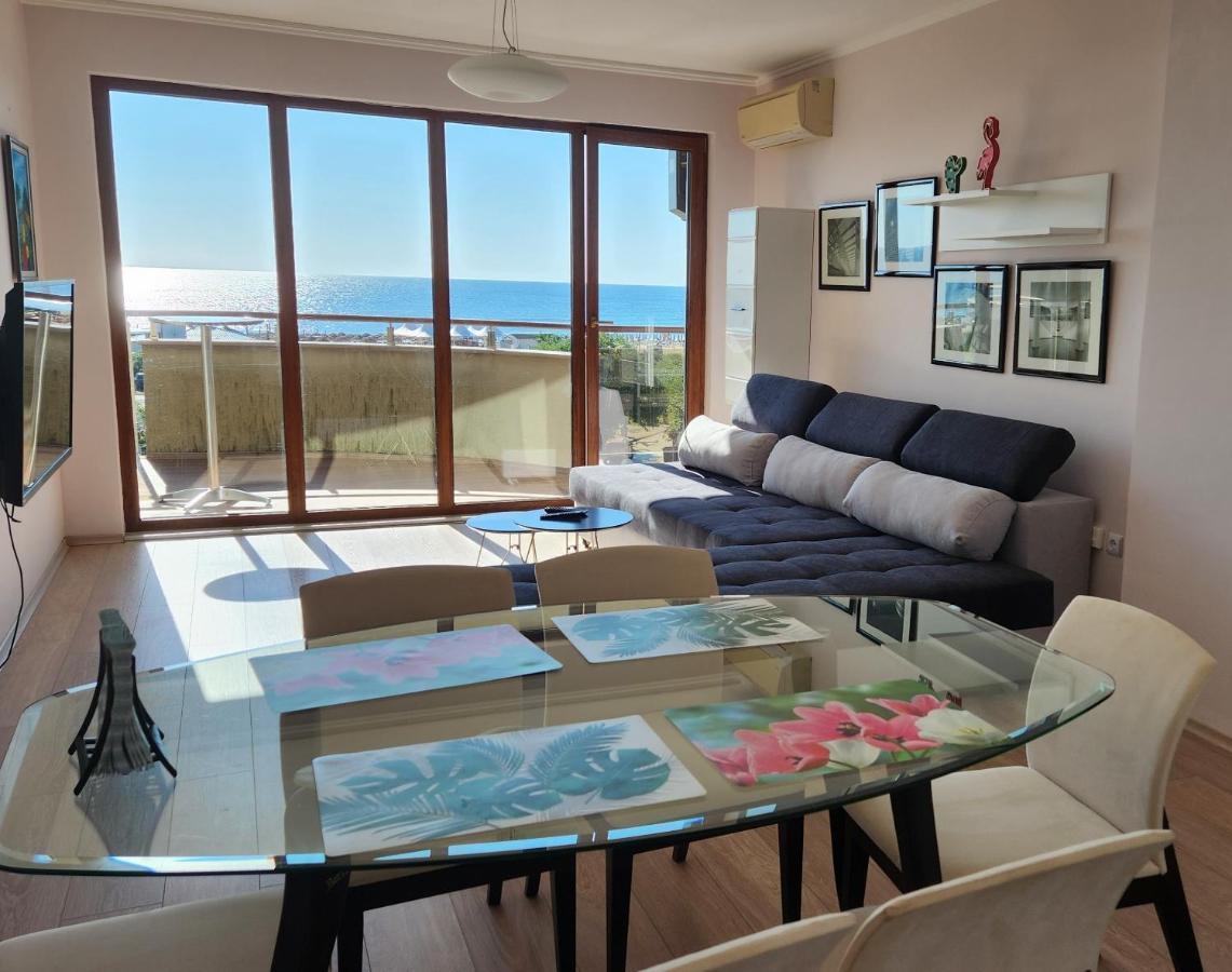 Beach View Apartment Shkorpilovtsi Dış mekan fotoğraf